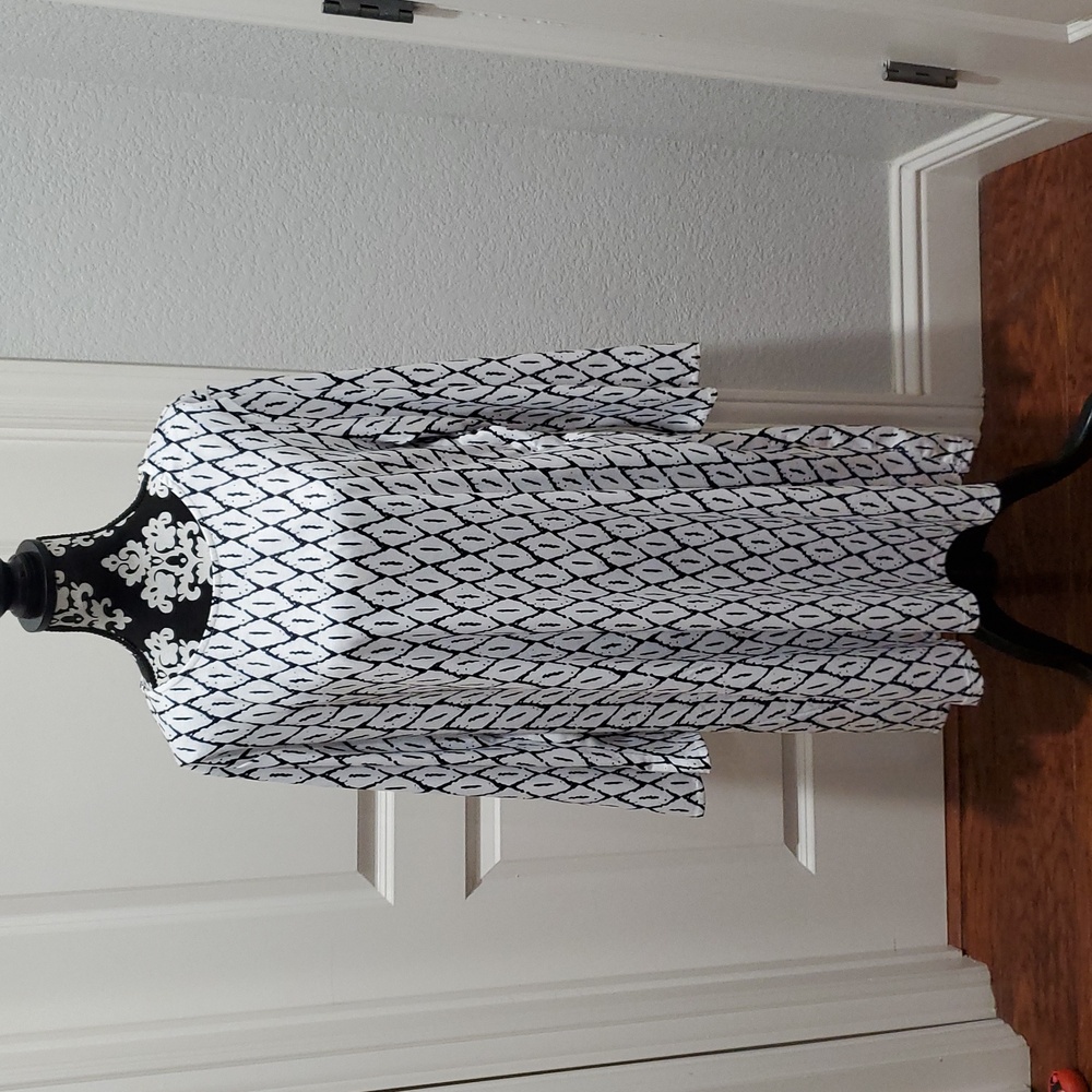 Women's BLACK AND WHITE DIAMOND pattern midi,Tunic dress XXL